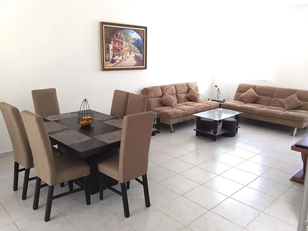 度假居 Brisas Puerto Morelos