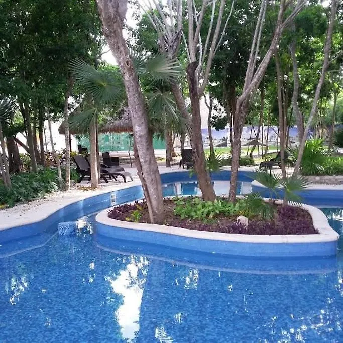 度假居 Brisas Puerto Morelos