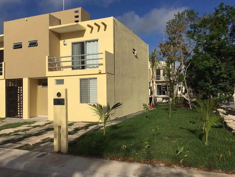Brisas Puerto Morelos 0*,